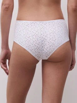 Shorty - White