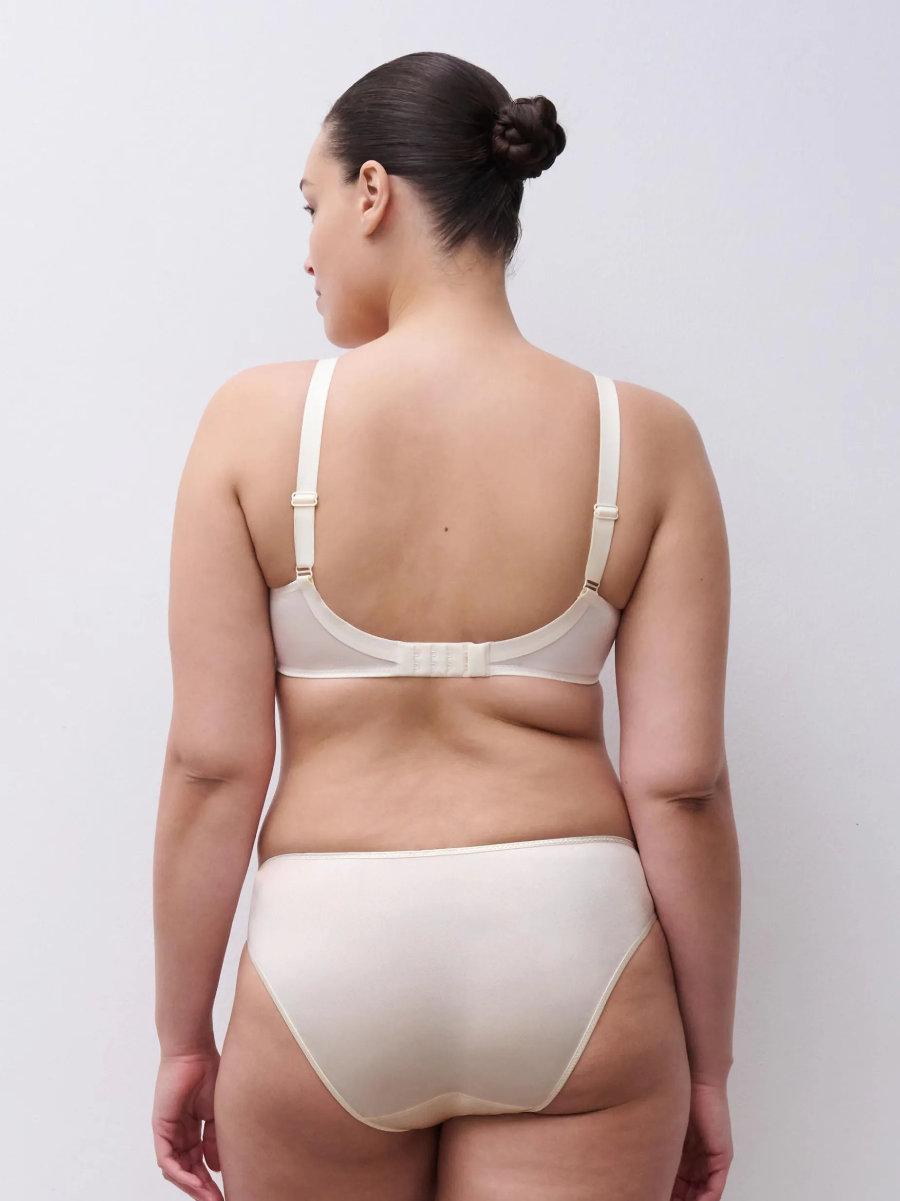 Tai trusse - Ivory